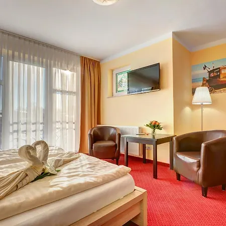 Hotel Strandhus 3*